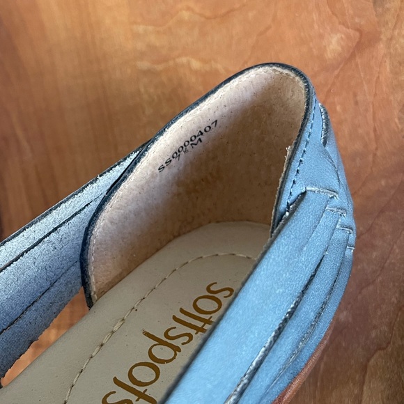 NWOT Softspots "Trinidad" Blue Leather Hurache Slip-On Shoes Size 7.5 Flats - Picture 5 of 8
